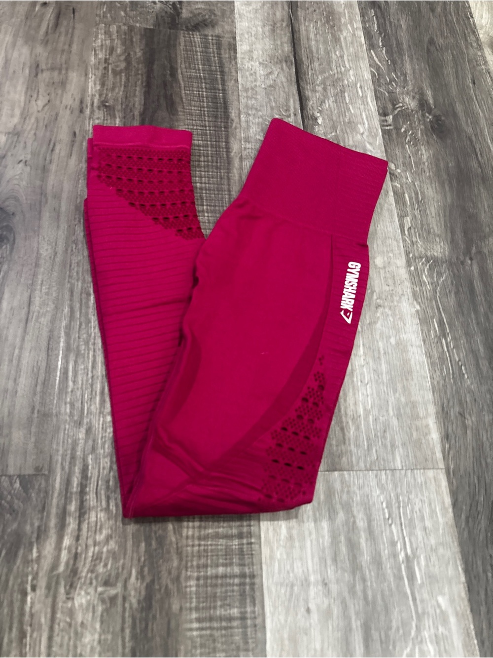 Medium Gymshark Energy+ Seamless Leggings Beet fuschia Burgundy
